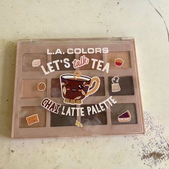 makeup - Picture 1 of 2